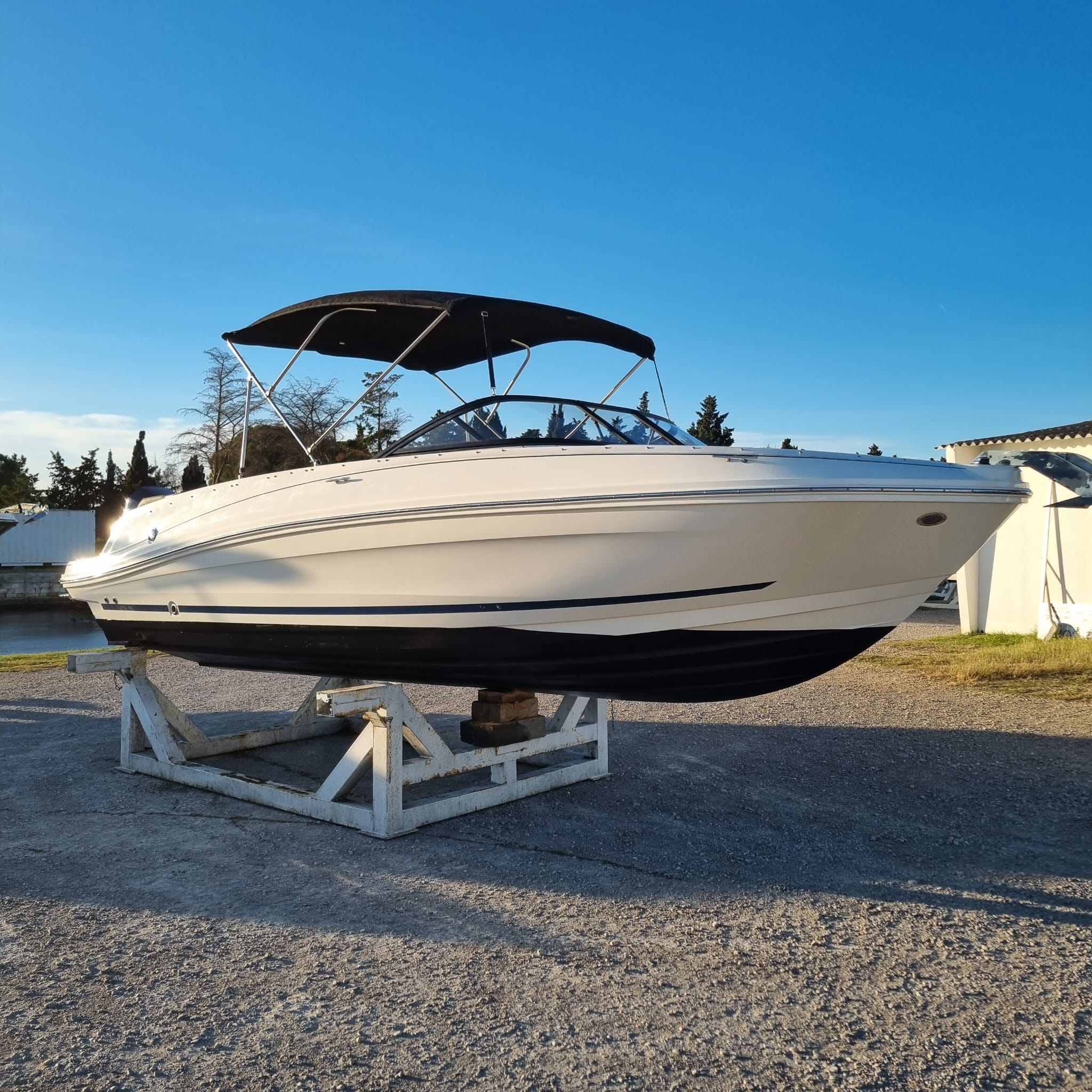 Bayliner VR6